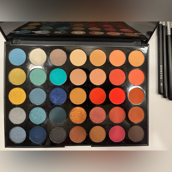 Morphe Hot Spot 35H Palette- Discontinued - Picture 3 of 3